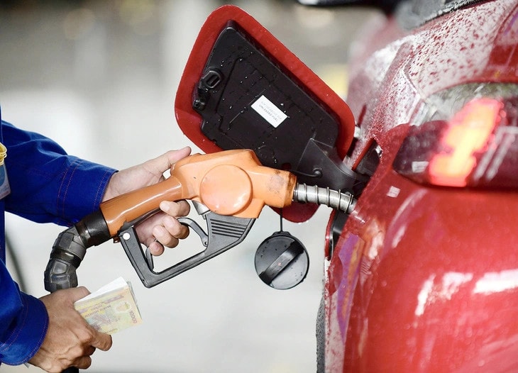 Lộ dấu hiệu bất thường hóa đơn xăng dầu, cơ quan thuế yêu cầu kiểm tra gấp