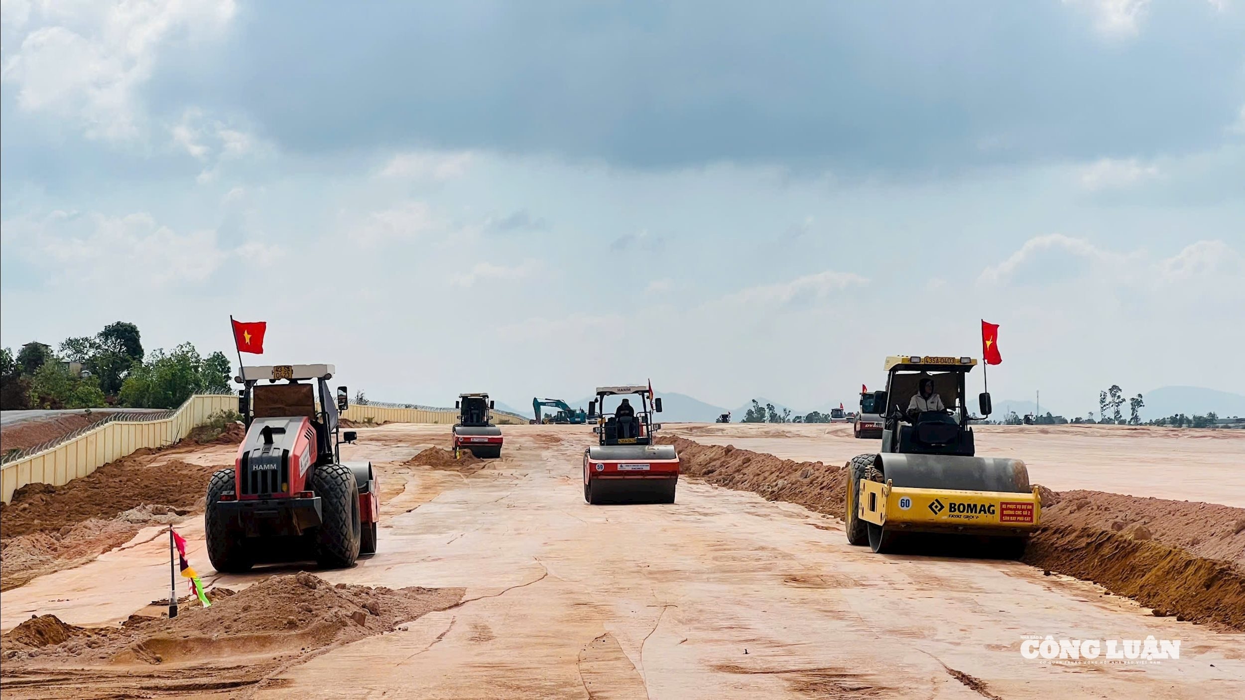 Chuẩn bị khai thác các hạng mục công trình tại cảng hàng không Phù Cát