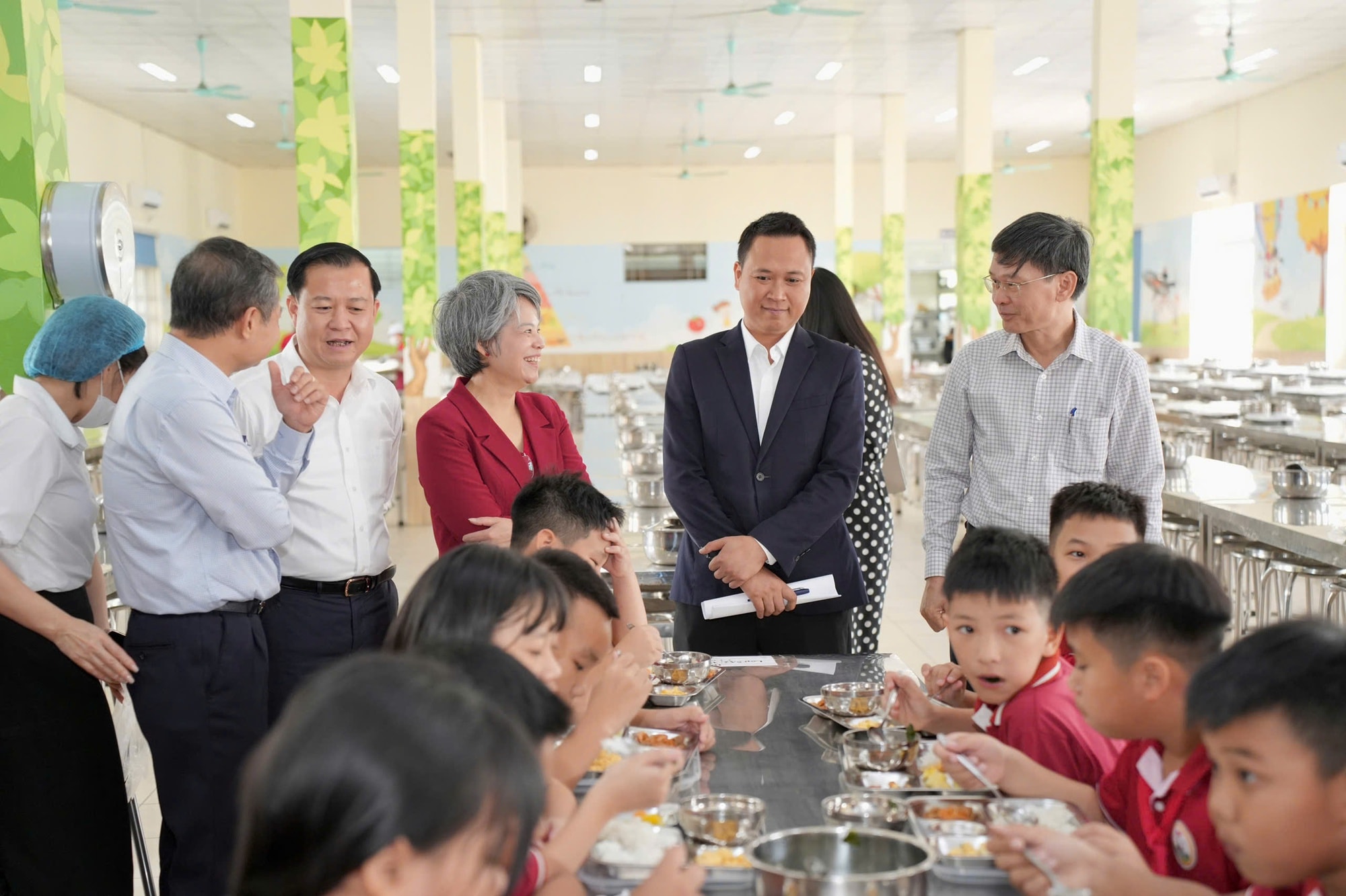 Ngăn ngừa ngộ độc thực phẩm tại bếp ăn học đường, thức ăn đường phố