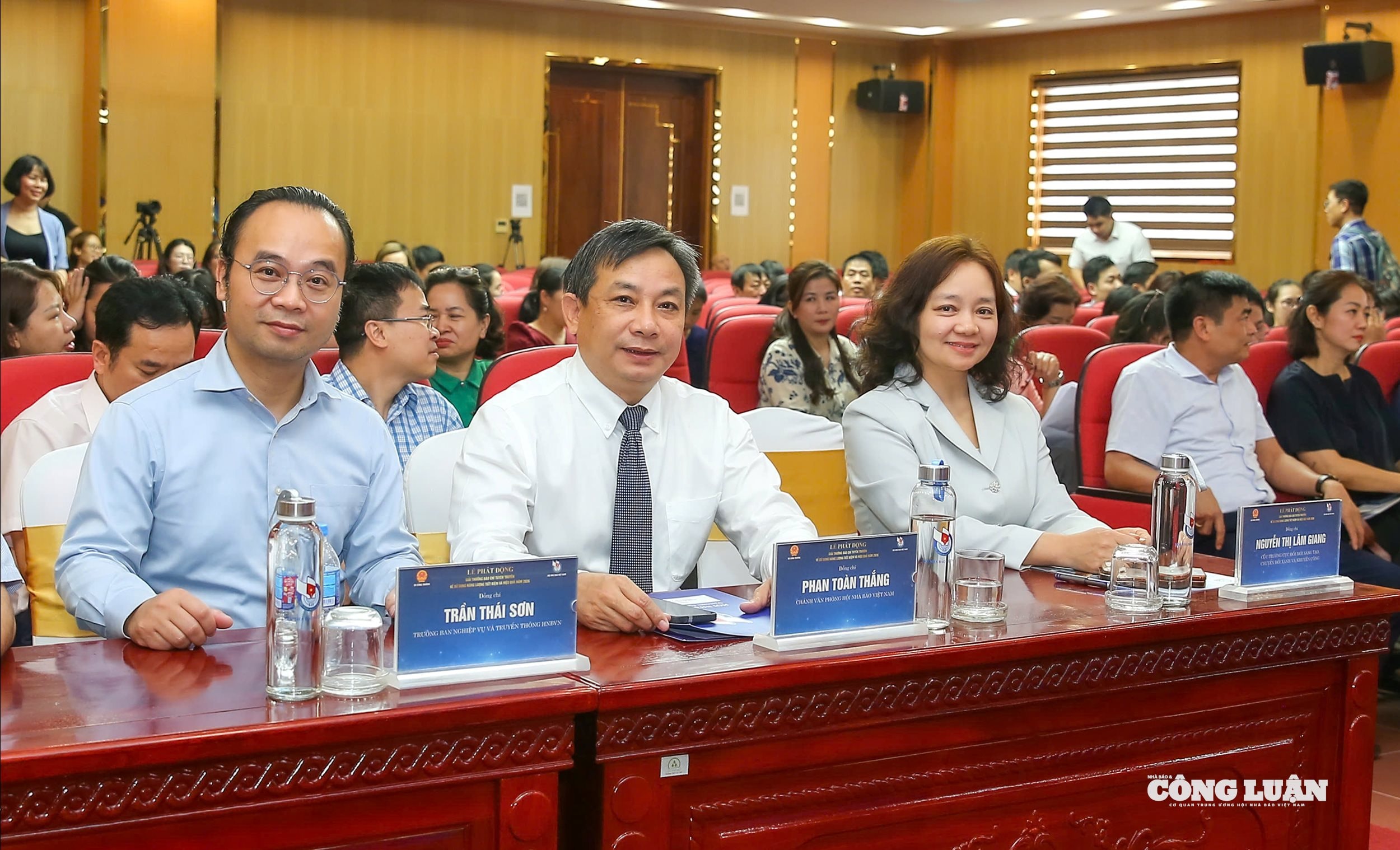 Hình ảnh: Giải thưởng Báo chí 2026 về sử dụng năng lượng: Báo chí đồng hành cùng 'Sáng tạo xanh - Tương lai xanh' số 4