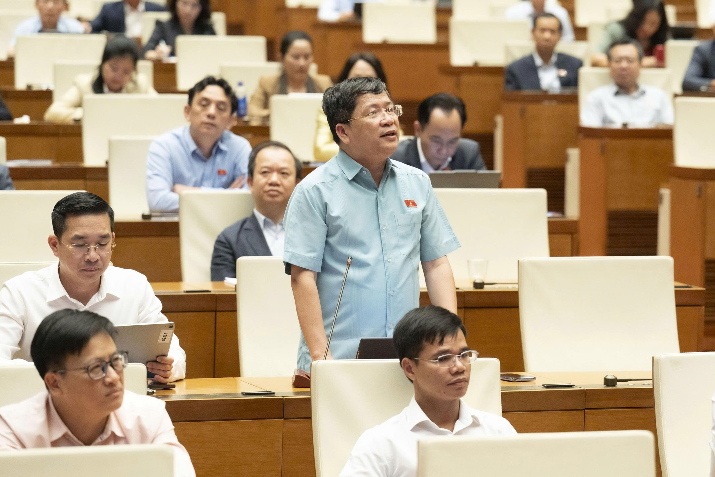 Đề xuất giảm thuế đối với xăng, dầu: Gỡ khó trực tiếp cho người dân, doanh nghiệp