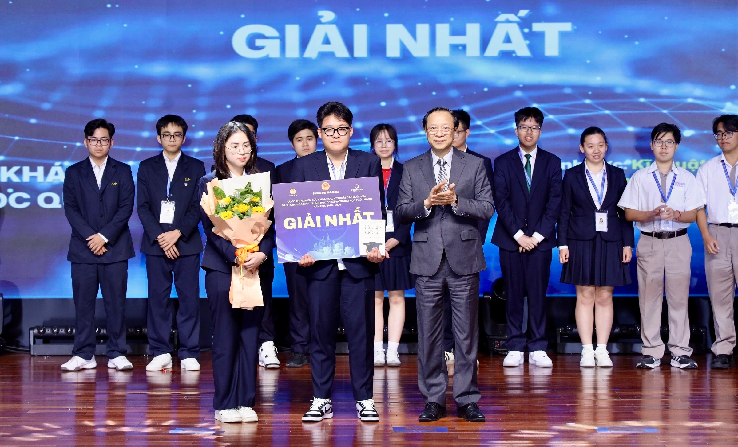 Hội đồng 5 tiến sĩ 'soi' từ nội dung đến thực nghiệm, khẳng định giải Nhất khoa học kỹ thuật không sao chép, đạo văn