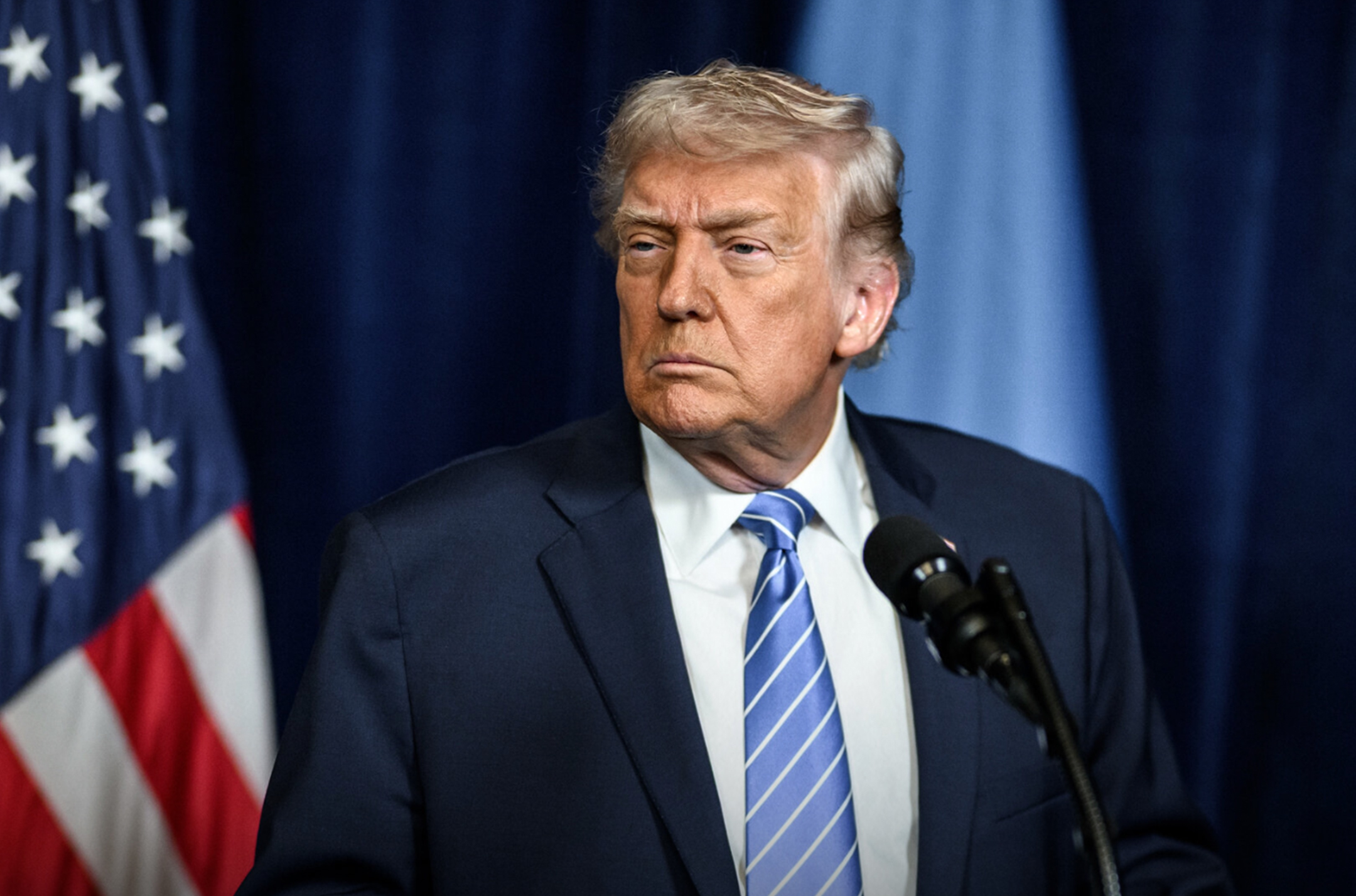 Ông Trump tuyên bố eo biển Hormuz sẽ sớm được mở lại