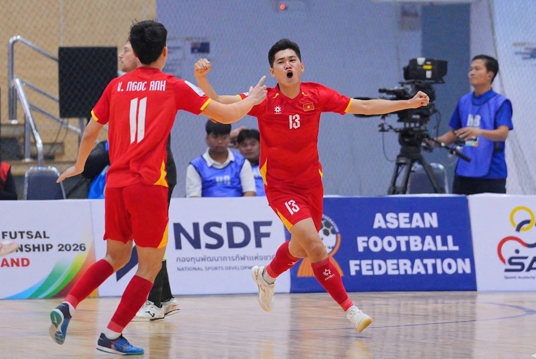 Điểm tin thể thao 12/4: Tuyển futsal Việt Nam đoạt HCĐ Đông Nam Á, Chelsea đại chiến Man City đêm nay