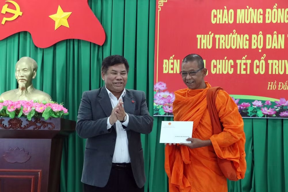 Bộ Dân tộc và Tôn giáo chúc mừng Tết Chôl Chnăm Thmây của đồng bào Khmer tại Cần Thơ