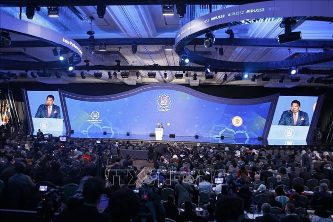 Hình ảnh: Chủ tịch Quốc hội Trần Thanh Mẫn dự lễ khai mạc Đại hội đồng lần thứ 152 của Liên minh Nghị viện thế giới số 7