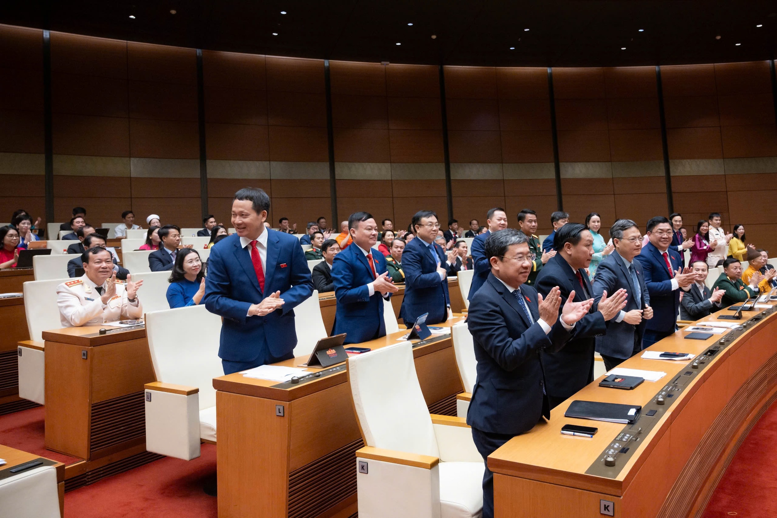 Hình ảnh: Thành lập thành phố Đồng Nai: Giữ ổn định cơ chế đặc thù, không thu phí phát sinh thay đổi giấy tờ số 3