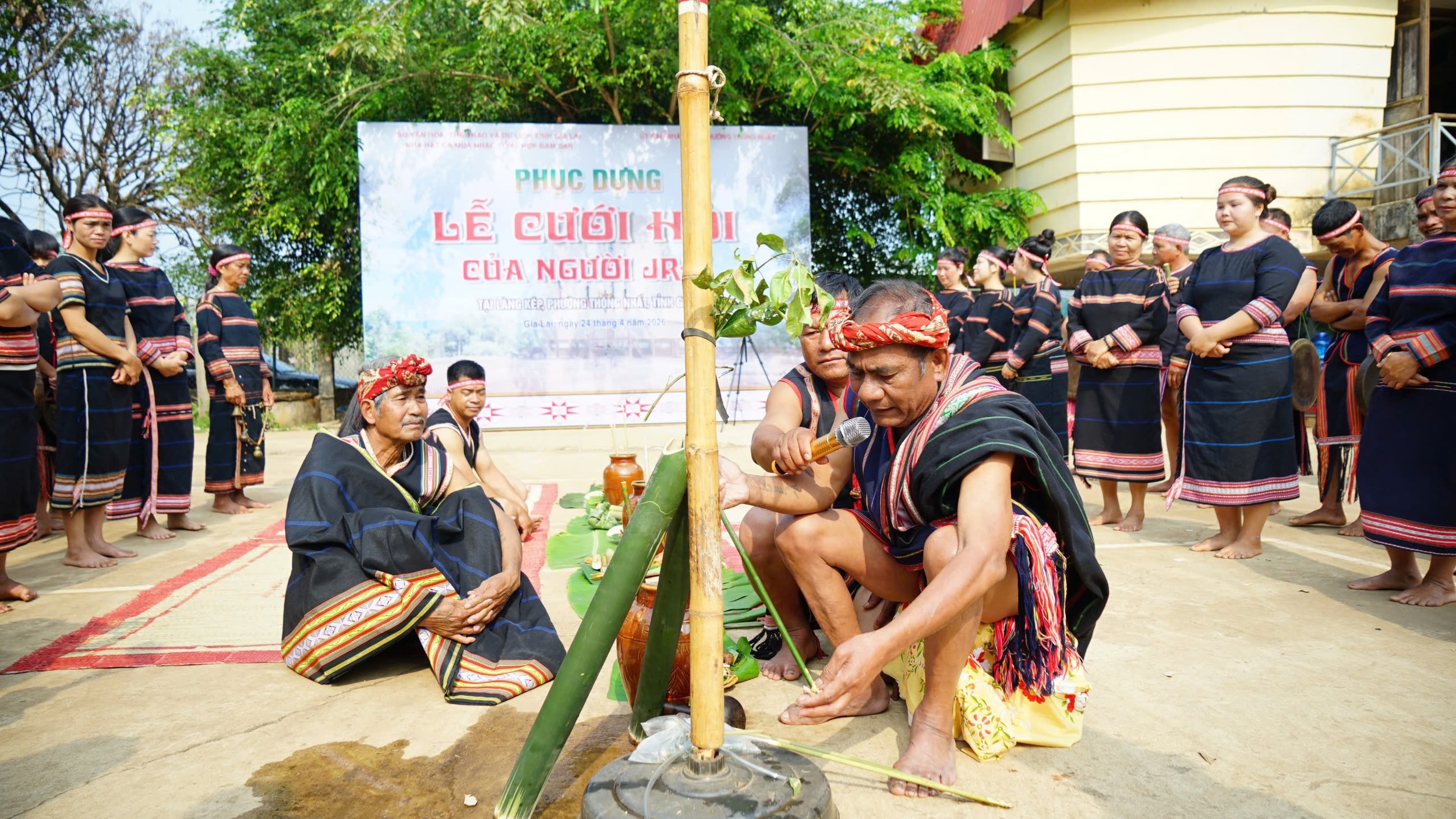 Gia Lai: Hôn lễ người Jrai - khi tình yêu gắn kết với lời hẹn ước cộng đồng