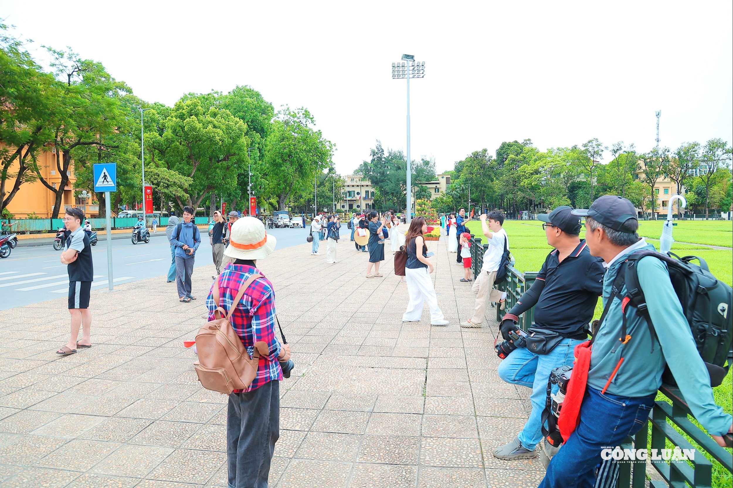 b3e783bf-6e84-424f-9cf2-8cd2fc30e4c0_1_201_a.jpeg