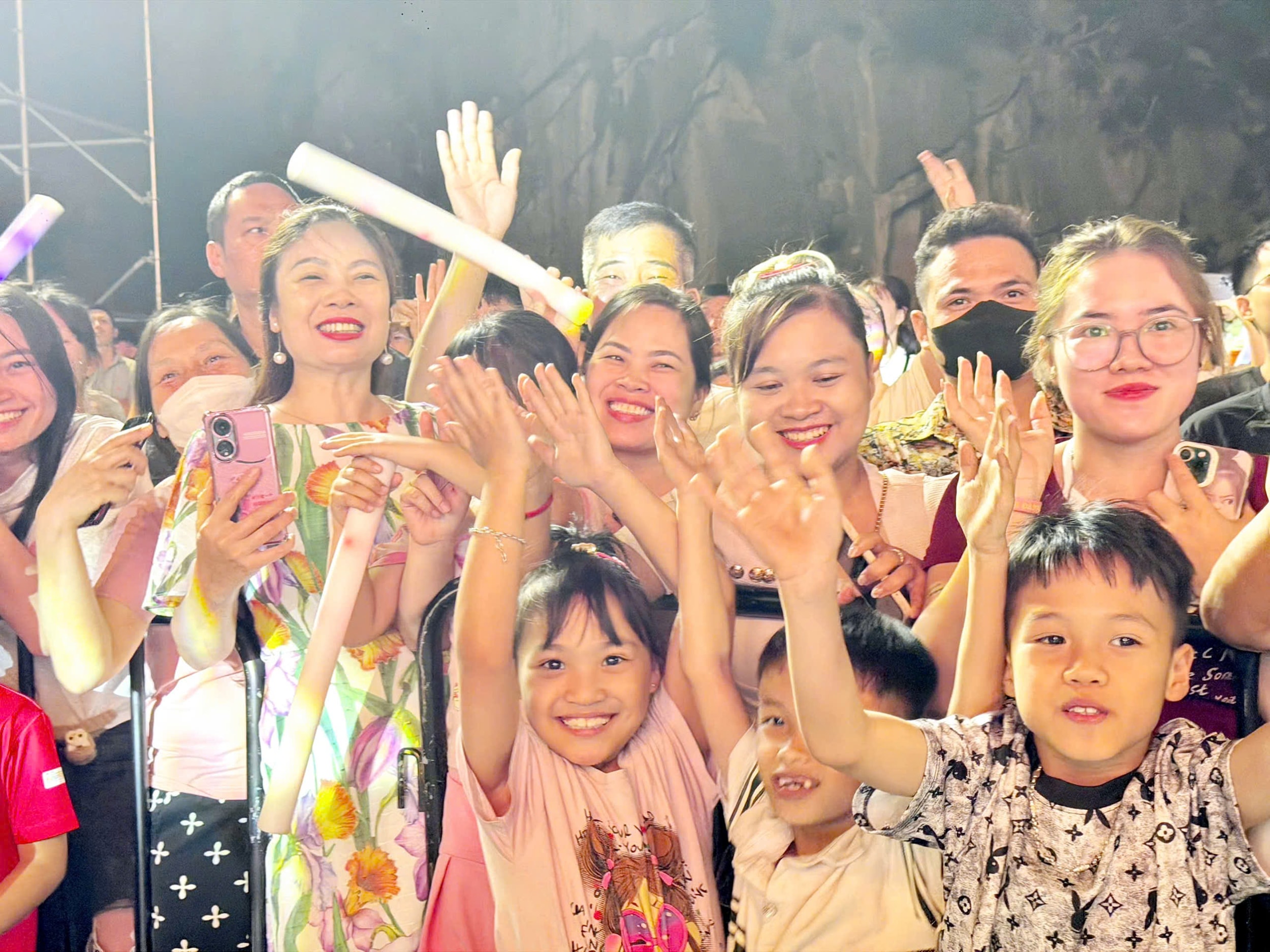 anh-13-carnaval-ha-long-2026.jpg