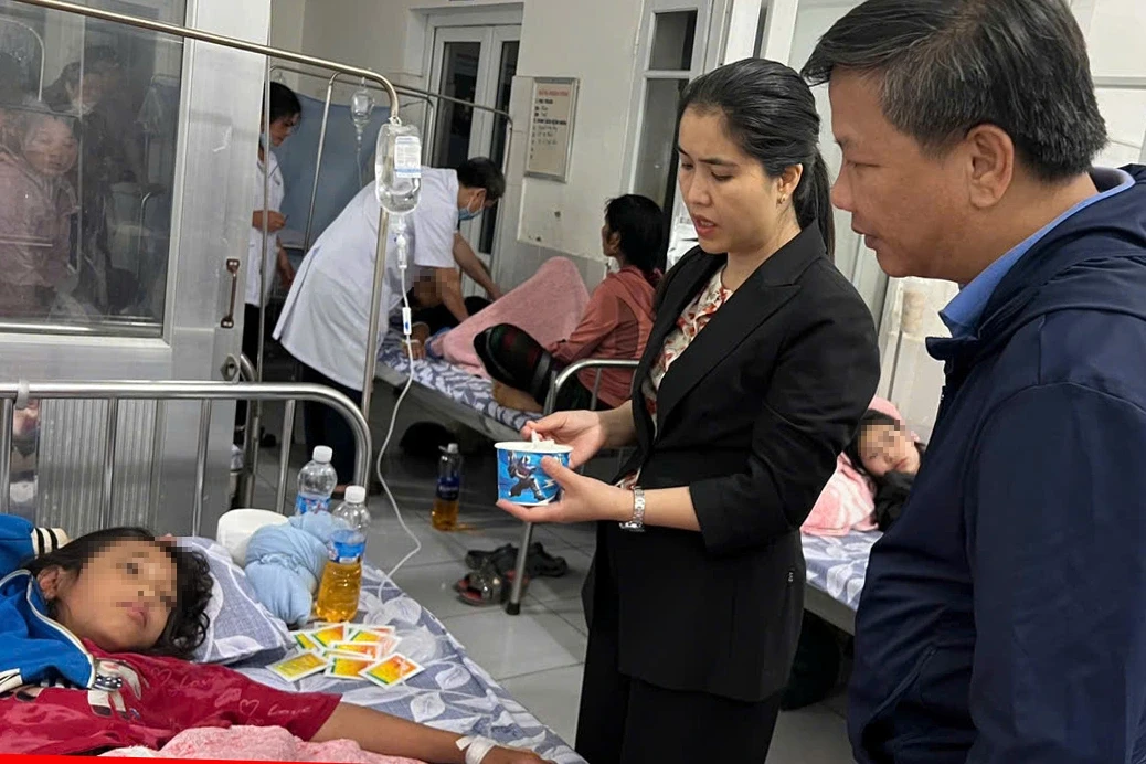 ngo-doc-thuc-pham-benh-vien-1-1777603170754.webp