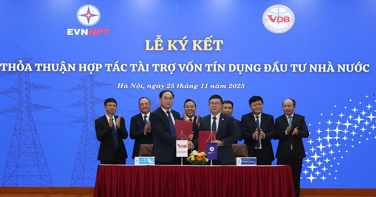 EVNNPT ký thỏa thuận hợp tác tài trợ vốn tín dụng đầu tư của Nhà nước với Ngân hàng Phát triển Việt Nam