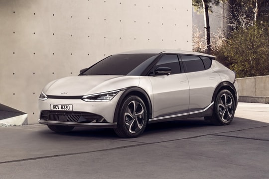 Kia chuẩn bị ra mắt xe điện EV6