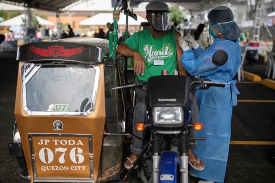 Philippines thí điểm 'phong tỏa cục bộ' khi các doanh nghiệp kêu cứu