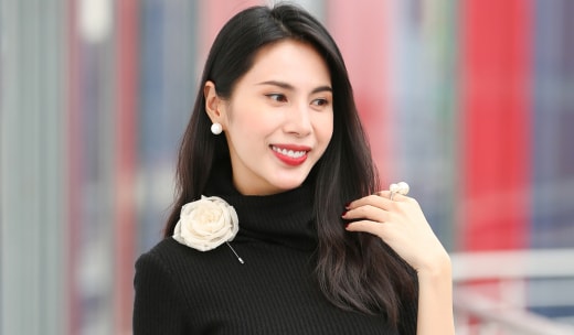 Ca sĩ Thủy Tiên chia sẻ khoảnh khắc bên gia đình sau ồn ào từ thiện