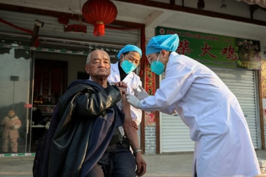 Mỹ đề nghị cung cấp vắc xin cho Trung Quốc để ngăn COVID-19 bùng phát