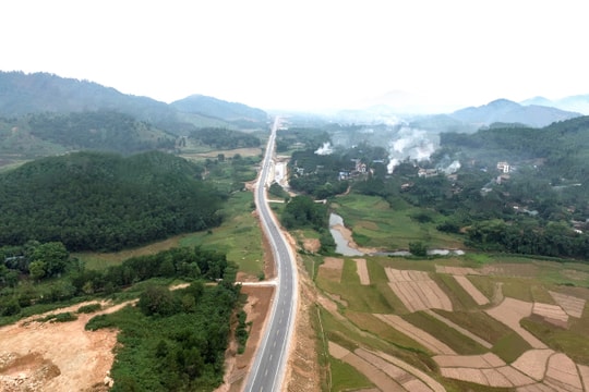 Cao tốc Hòa Lạc - Hòa Bình được đầu tư mở rộng thế nào?