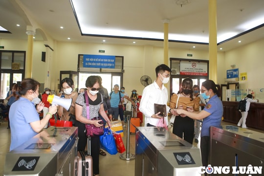 Tăng cường chạy tàu tuyến Hà Nội - Lào Cai trong tháng 12