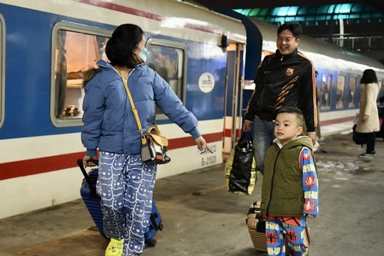 Đường sắt Hà Nội tăng cường chạy tàu dịp Tết Dương lịch 2024