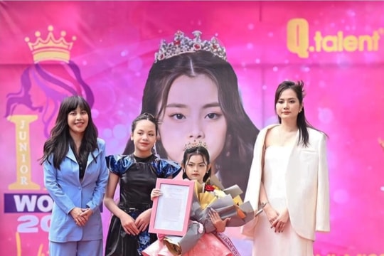 Nguyễn Trần Bảo Linh đại diễn mẫu nhí Việt Nam đi thi Quốc tế