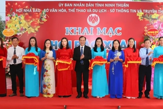 Hội báo Xuân Giáp Thìn năm 2024 tại Ninh Thuận giới thiệu 2.000 ấn phẩm báo chí