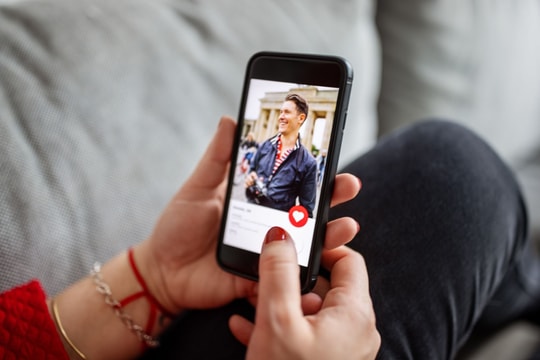 Khi ứng dụng hẹn hò trở thành nơi tìm việc làm của giới trẻ Trung Quốc