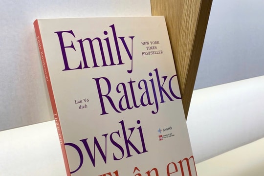 Ra mắt cuốn hồi ký 'Thân em' - tiếng nói đanh thép về quyền kiểm soát cơ thể của phụ nữ