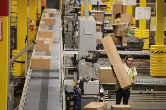 Bộ trưởng Tài chính Thụy Sĩ chỉ trích Hoa Kỳ và châu Âu về “quả bom nợ”