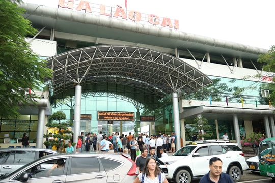 Thêm tàu khách phục vụ người dân đi du lịch Sapa mùa lúa chín