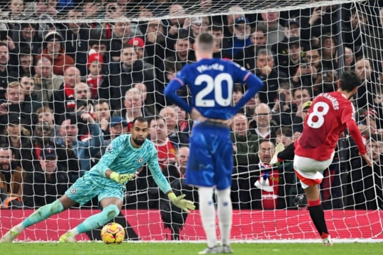 Man Utd chia điểm với Chelsea trên sân Old Trafford