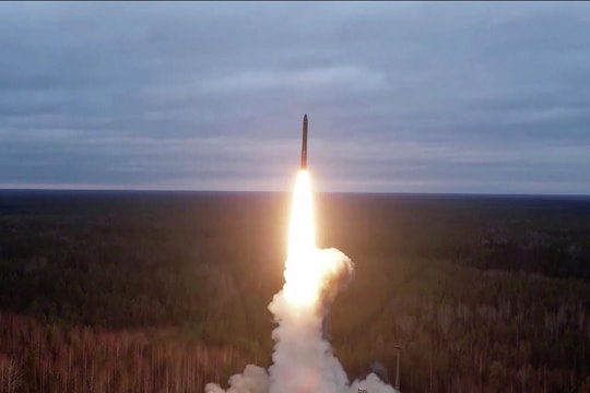 Tự sản xuất tên lửa đạn đạo, giấc mơ khó thành của Ukraine