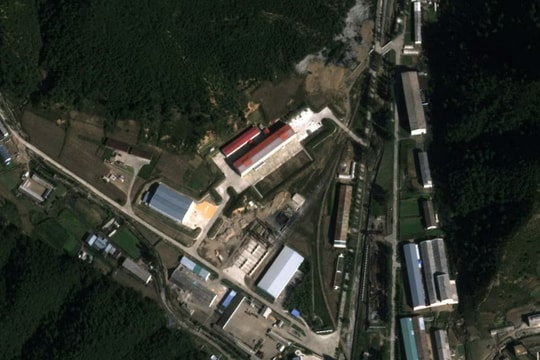 Triều Tiên được cho rằng đang mở rộng nhà máy sản xuất tên lửa