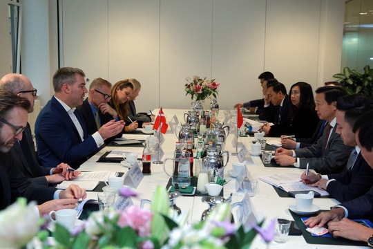 Đan Mạch chia sẻ kinh nghiệm về chính sách phát triển xanh để góp phần hoàn thiện thể chế của Việt Nam