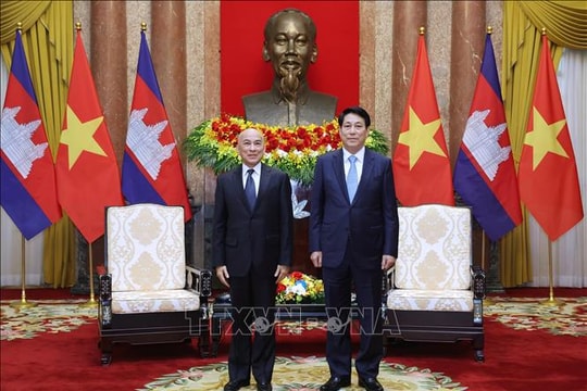 Chủ tịch nước Lương Cường hội kiến Quốc vương Campuchia