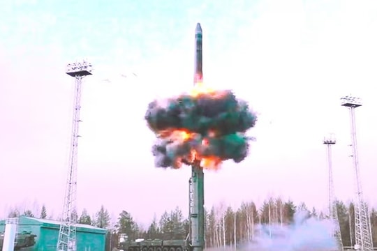 Tình báo Mỹ hạ thấp khả năng Nga tấn công hạt nhân, nhưng mối lo vẫn còn ở phương Tây