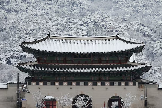 Năm người thiệt mạng do tuyết rơi dày kỷ lục ở Hàn Quốc