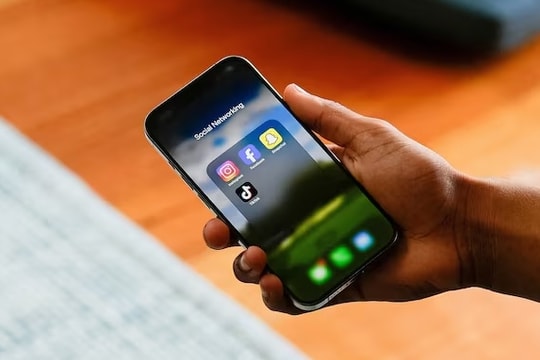 Các mạng xã hội xôn xao khi Úc ban hành lệnh cấm trẻ em sử dụng