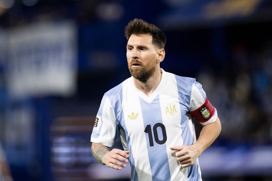 FIFA gây sốc với đề cử The Best 2024: Có Messi, không Ronaldo