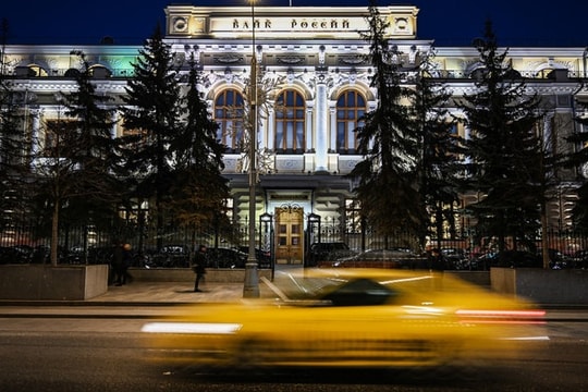 Ngân hàng trung ương Nga ngừng mua đô la Mỹ