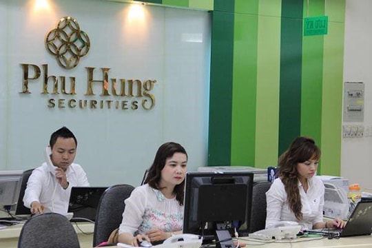 Chứng khoán Phú Hưng (PHS) lợi nhuận sụt giảm 93%, phải đóng cửa chi nhánh