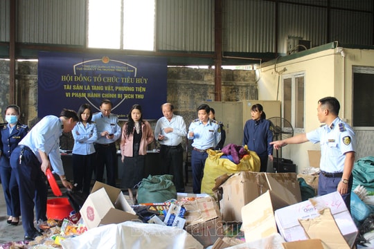 Hà Nam: Tiêu hủy hàng hóa vi phạm hành chính bị tịch thu năm 2024