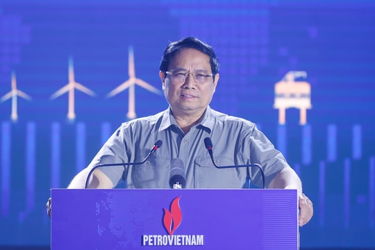 Thủ tướng Phạm Minh Chính: Làm bằng được việc chuyển giao, làm chủ toàn bộ công nghệ điện gió ngoài khơi