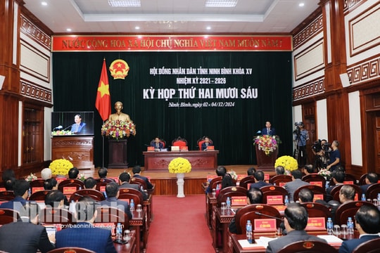 Khai mạc kỳ họp thứ 26, HĐND tỉnh Ninh Bình khóa XV