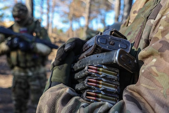 Tổng thống Putin ký phê duyệt ngân sách quốc phòng kỷ lục của Nga