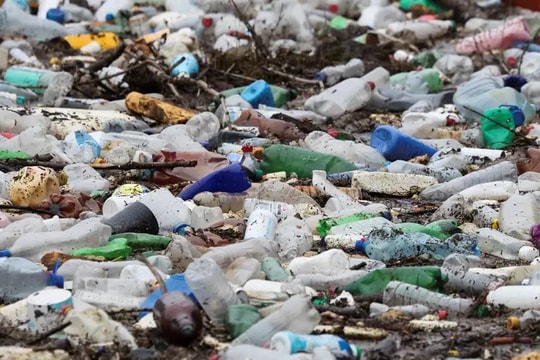 Thế giới vẫn phải chờ hiệp ước chống ô nhiễm nhựa trong tương lai