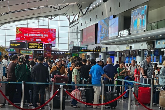Sân bay Đà Nẵng có lối đi ưu tiên, giá dịch vụ 100.000 đồng/lượt