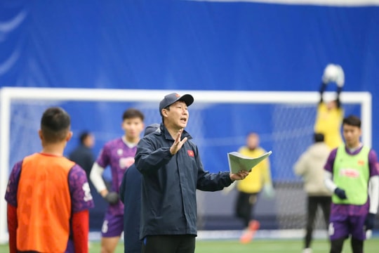 HLV Kim Sang-Sik khen đội tuyển Việt Nam sau chuyến tập huấn Hàn Quốc