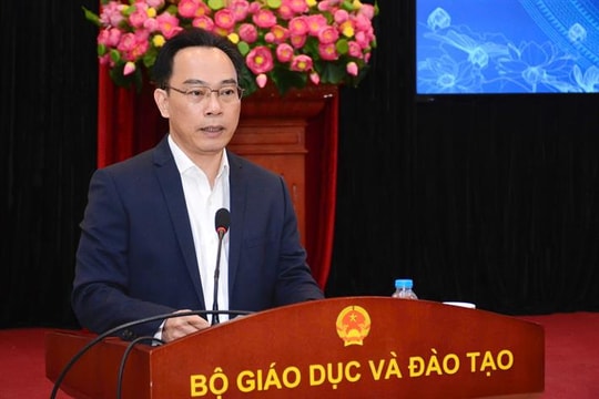 Thứ trưởng Bộ GD&ĐT Hoàng Minh Sơn: Chuyển đổi số giúp cán bộ nâng cao năng suất, chất lượng công việc