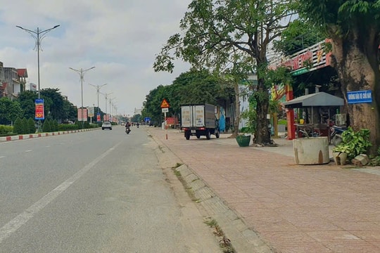 Điều tra vụ việc nữ sinh 15 tuổi gục chết bất thường bên vệ đường ở Hà Tĩnh