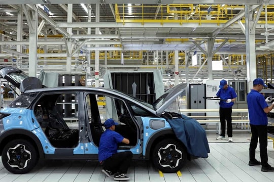 Thị phần xe điện toàn cầu của Trung Quốc tăng lên 76%